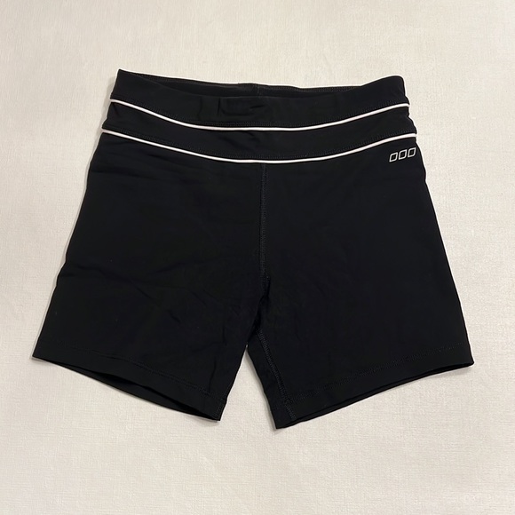 🔴 Lorna Jane Active Bike Shorts - Picture 2 of 7